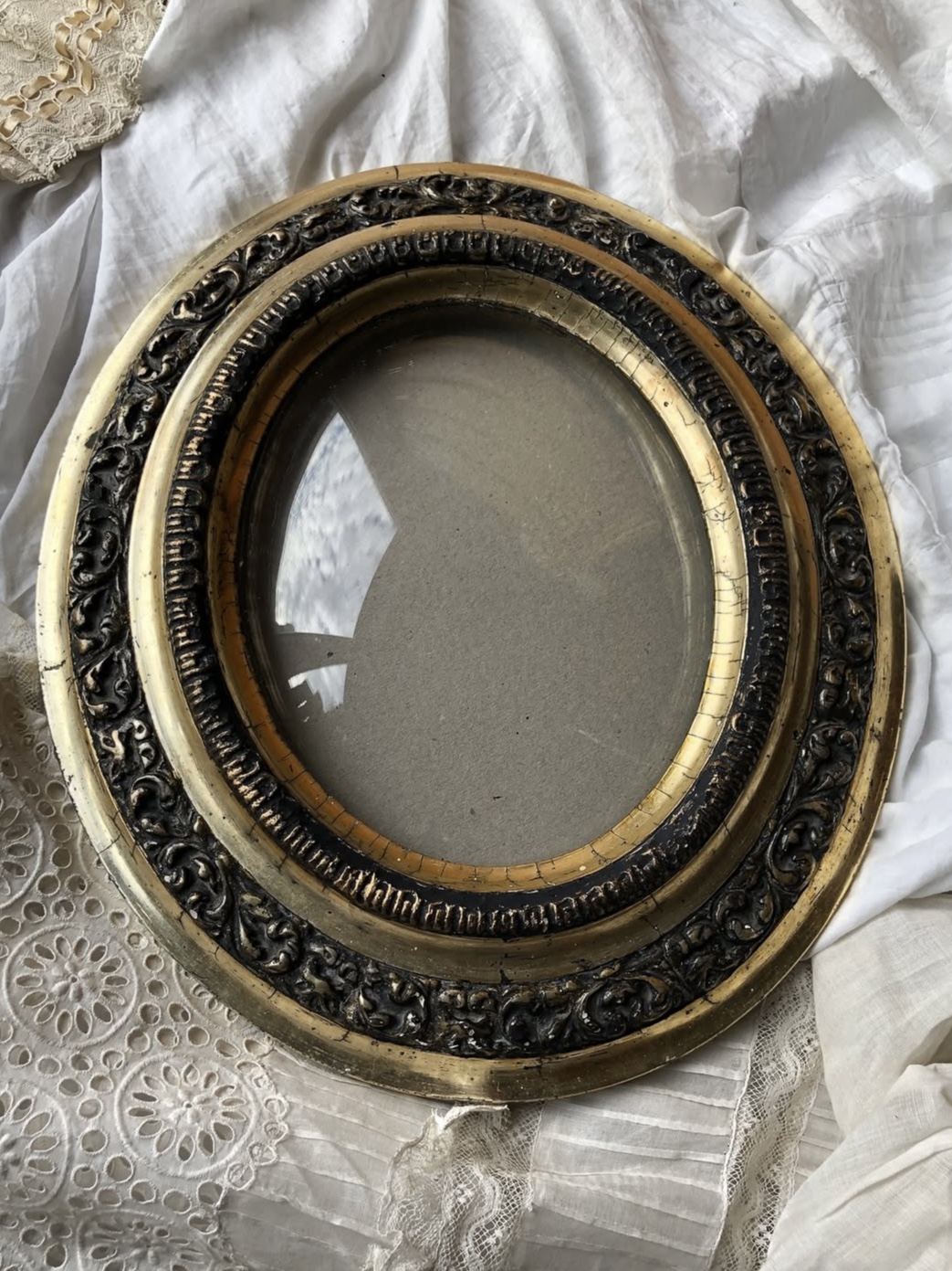 CADRE OVALE VERRE BOMBÉ