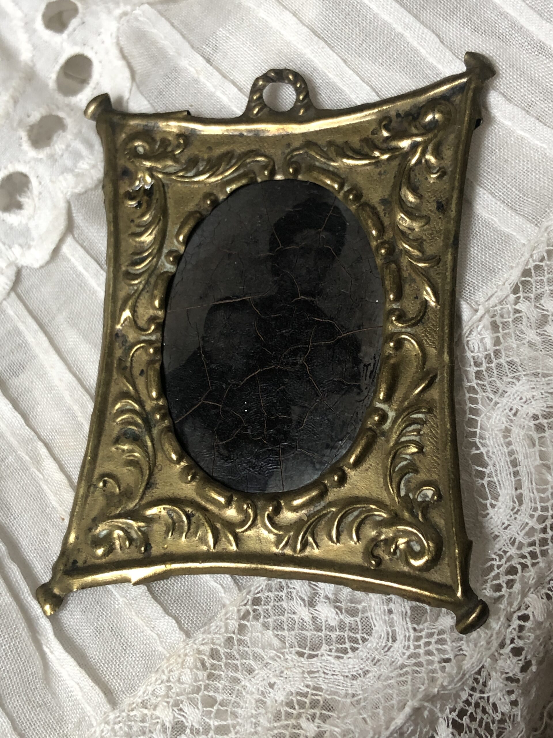 CADRE MINIATURE LAITON ET SON FERROTYPE