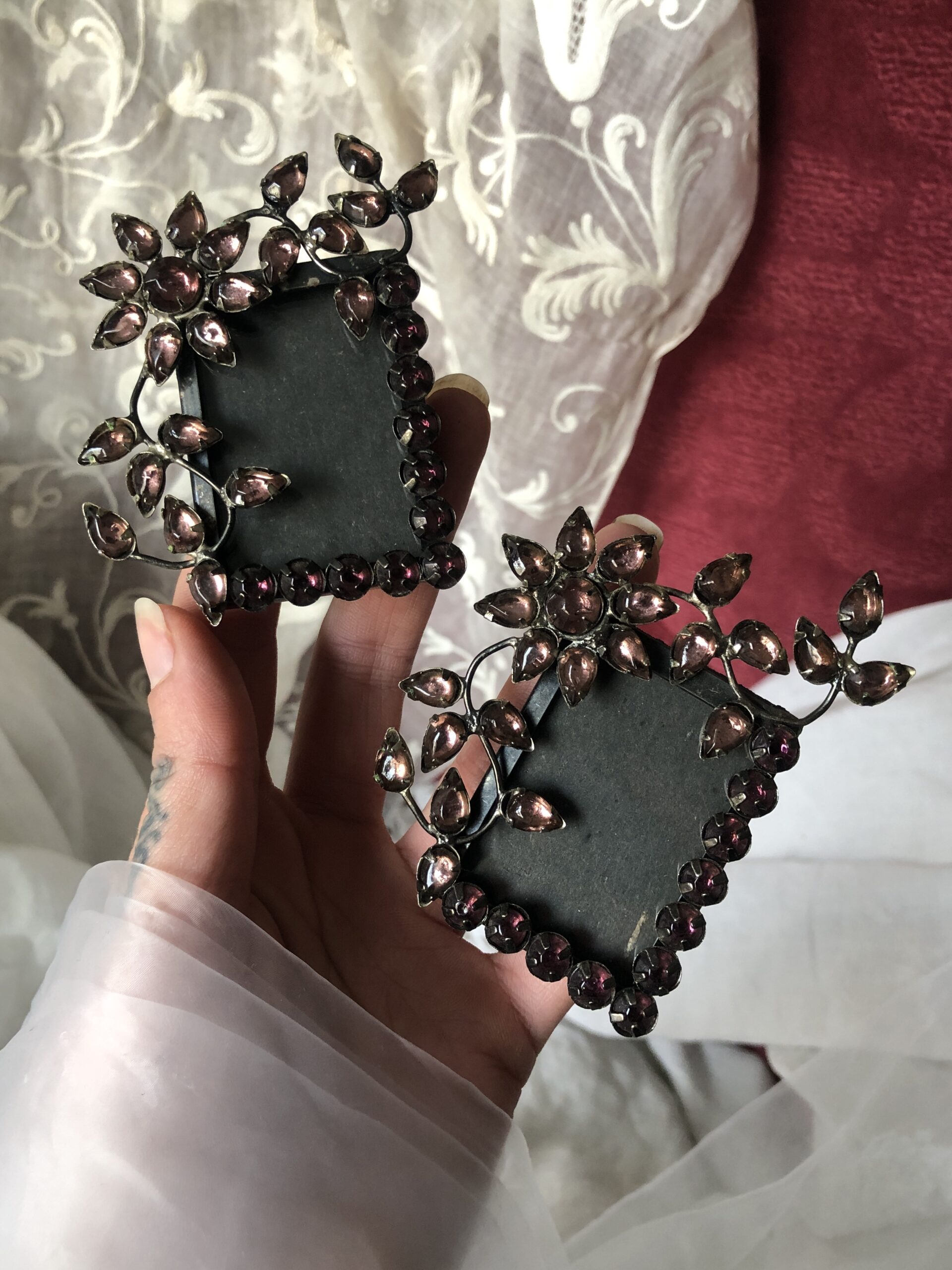 PAIRE DE CADRES A STRASS