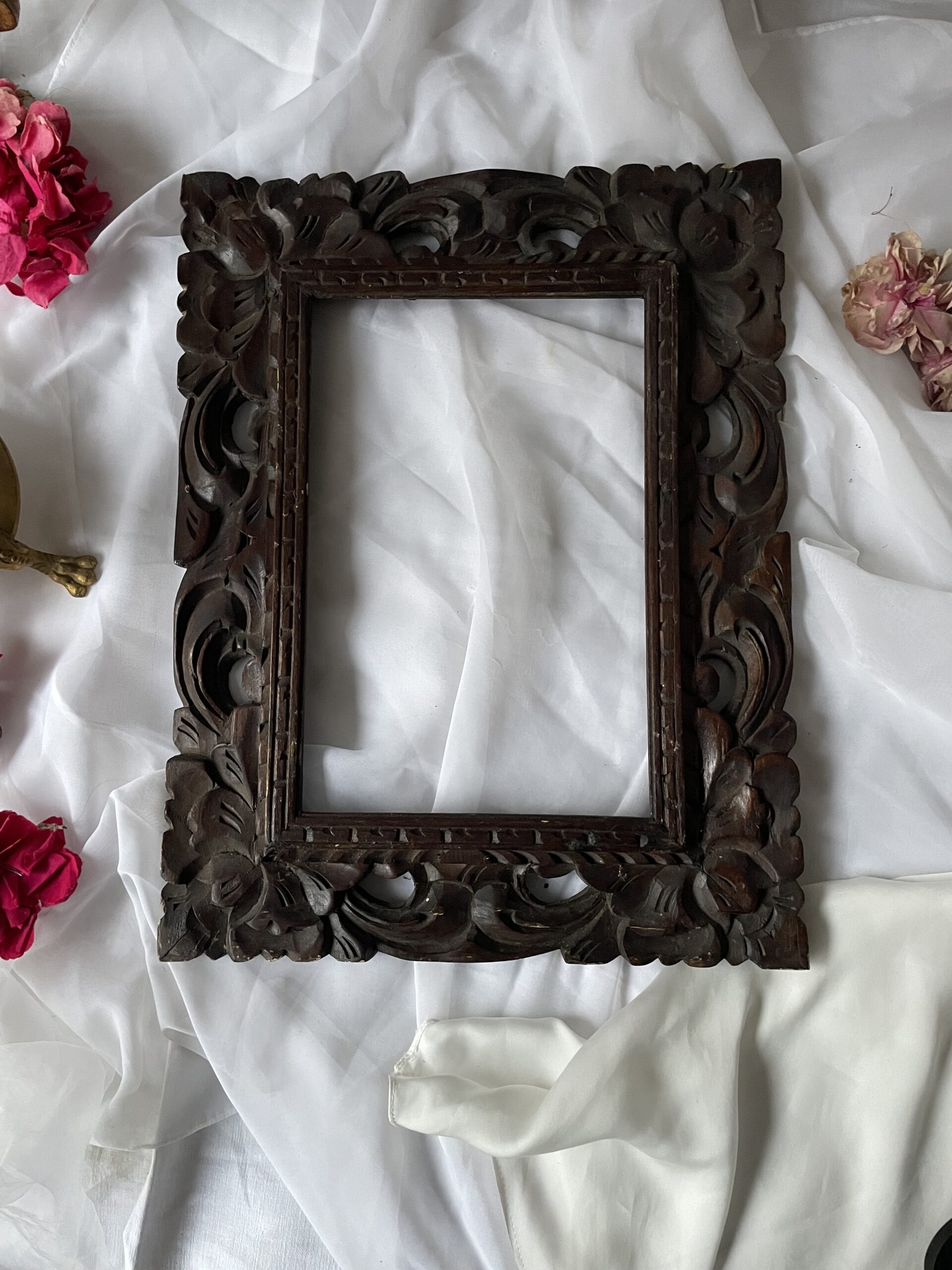 CADRE BOIS SCULPTÉ INDONESIE