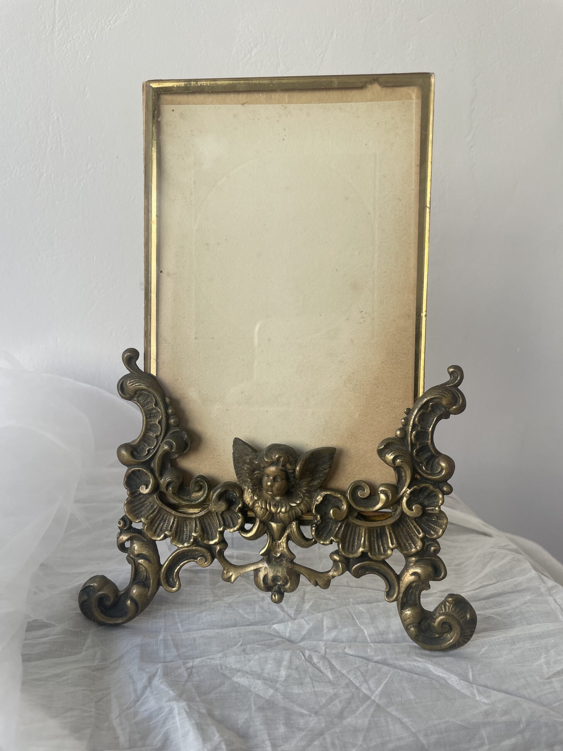 CADRE EN BRONZE ET VERRE BISEAUTÉ