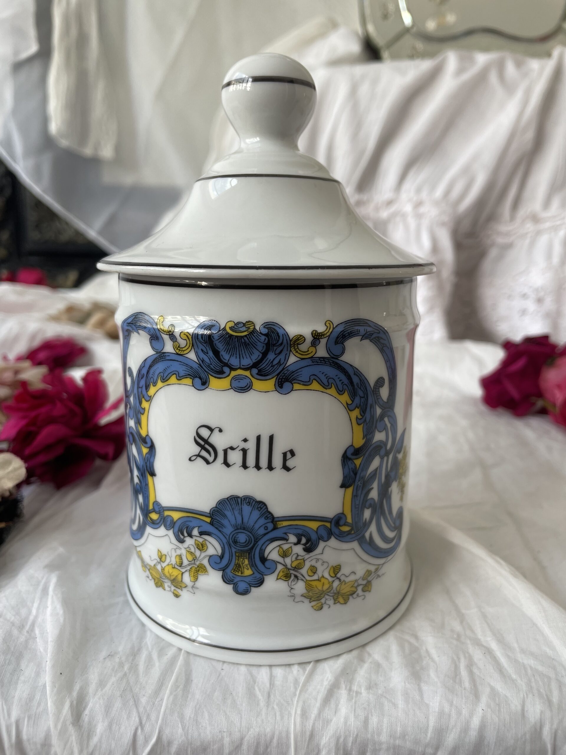 POT D'APOTHICAIRE SCILLE