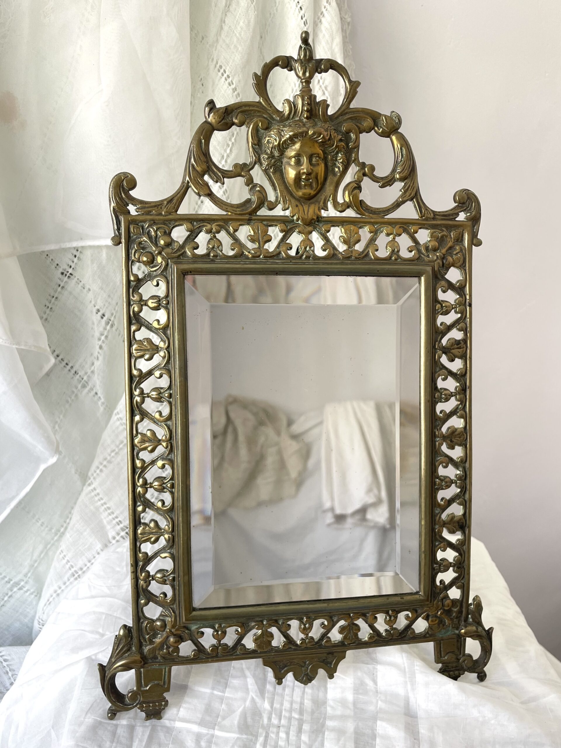 MIROIR DE TABLE NEO-RENAISSANCE