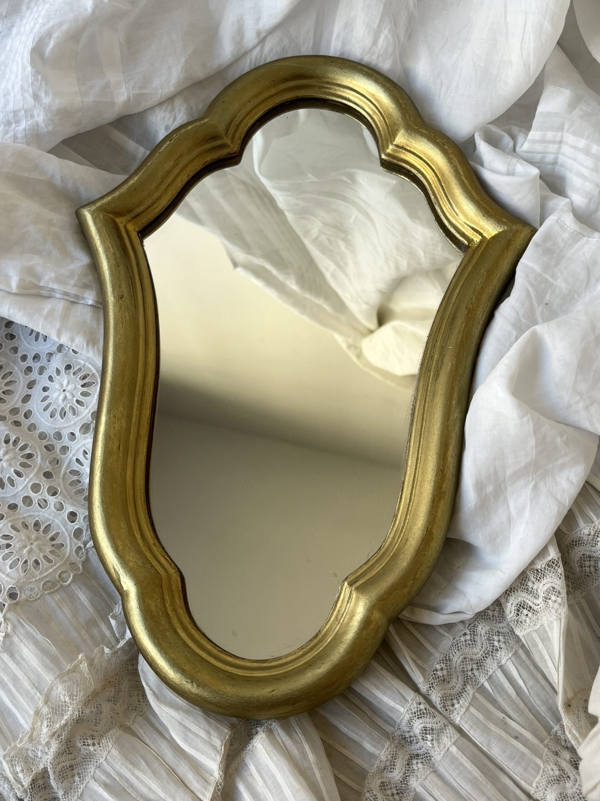 MIROIR MURAL NEO-BAROQUE