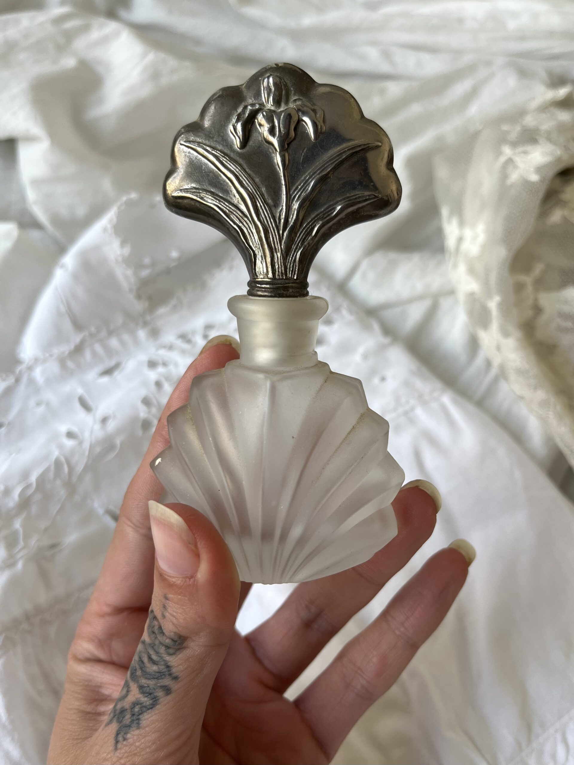 FLACON À PARFUM ART DECO